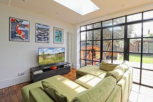 Sitting Area- click for photo gallery